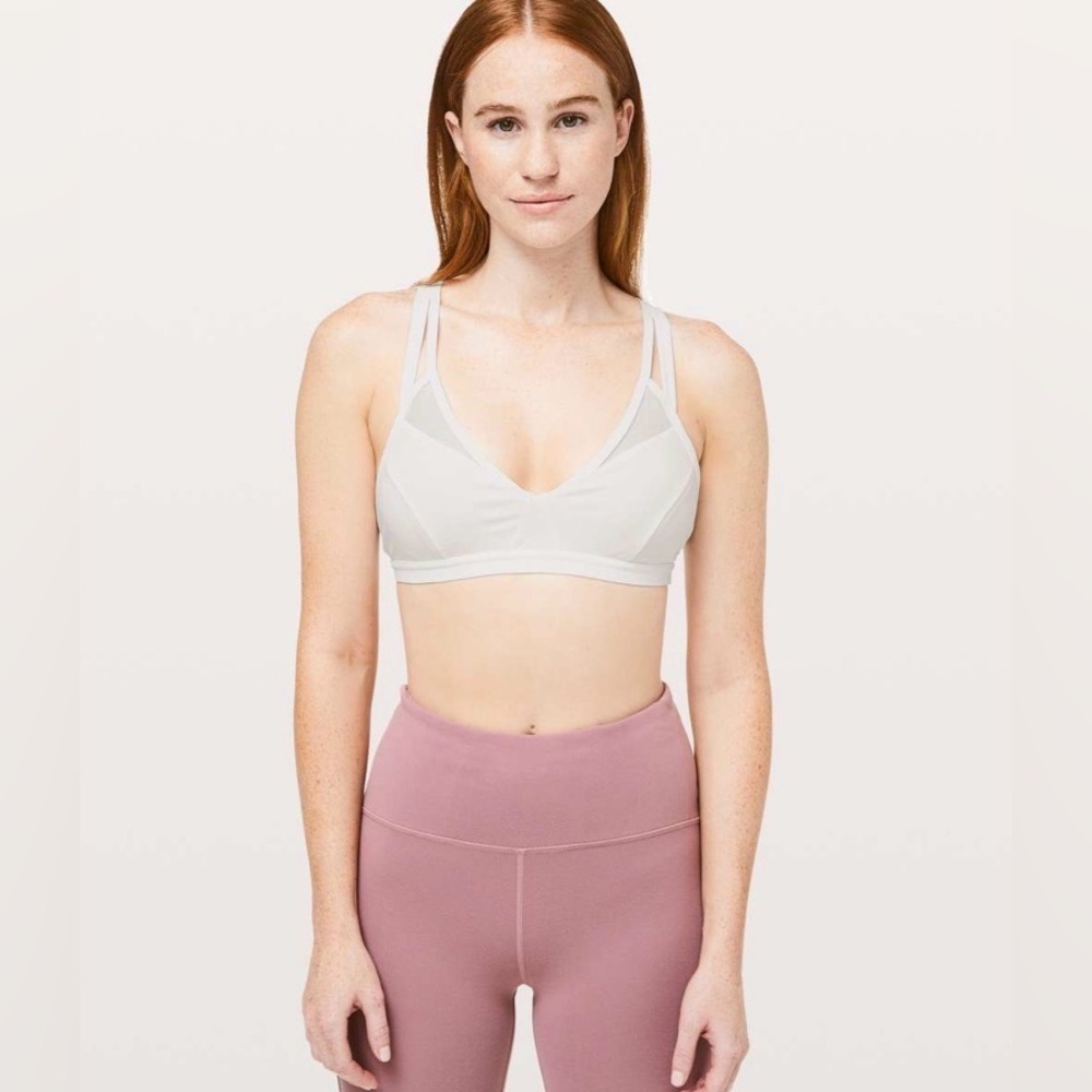 Lululemon Ease To Breathe Bra